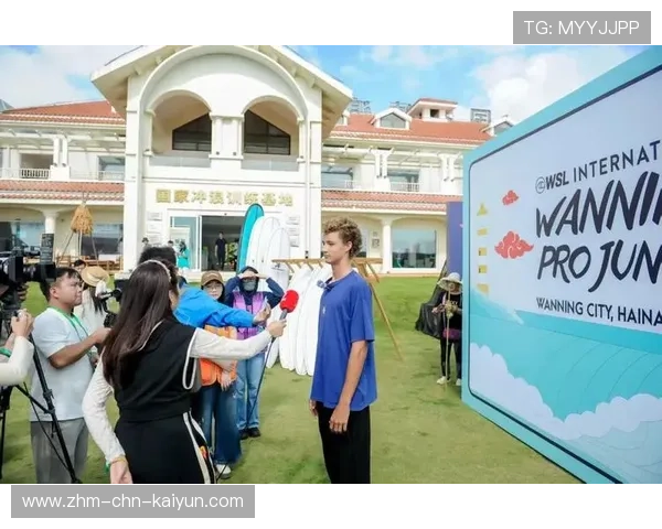 环球冲浪巡展，浪花里的青春舞台，冲浪世界系列赛